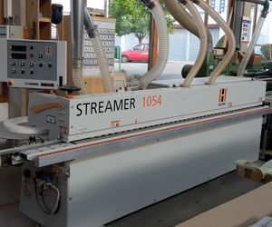 Кромкооблицовочный станок Streamer 1054 от HOLZ-HER у клиента