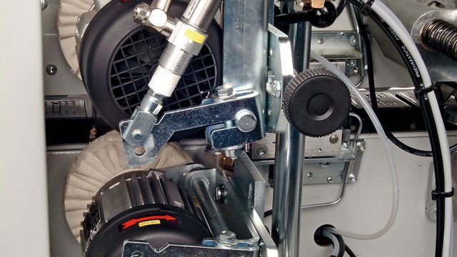 Полировальный агрегат для кромкооблицовочного станка ACCURA Полировка до зеркального блеска; для полной завершающей обработки