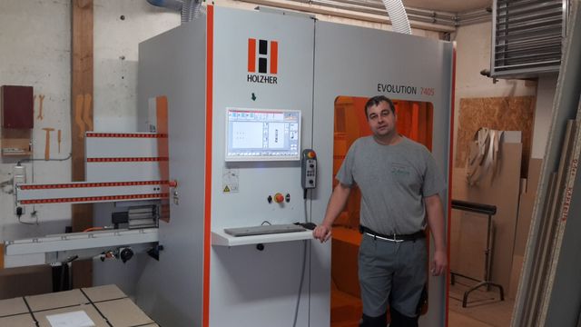 Использование станка с ЧПУ EVOLUTION 7405 в столярной фирме Schairer Столярная мастерская Schairer как клиент HOLZ-HER