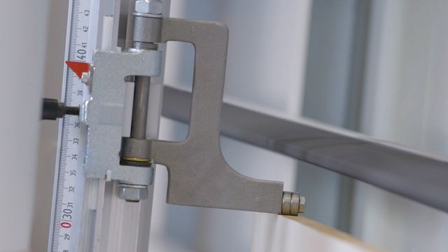 Стопорная остановка для резки повторных измерений в горизонтальном разрезе. Стопорная остановка для резки повторных измерений в горизонтальном разрезе.