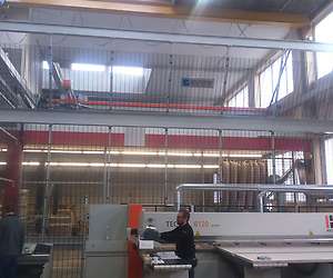 Гибкий склад плитных материалов для высочайшей швейцарской компетенции в области деревообработки