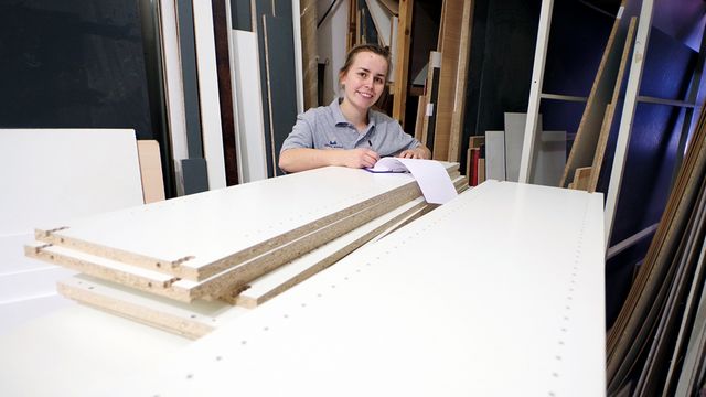 Удовлетворенный заказчик HOLZ-HER Tischlerei Wendt с постоянным ЧПУ EVOLUTION 7405 Tischlerei Wendt очень доволен технологией EVOLUTION 7405 - вертикальной обработки с ЧПУ в совершенстве